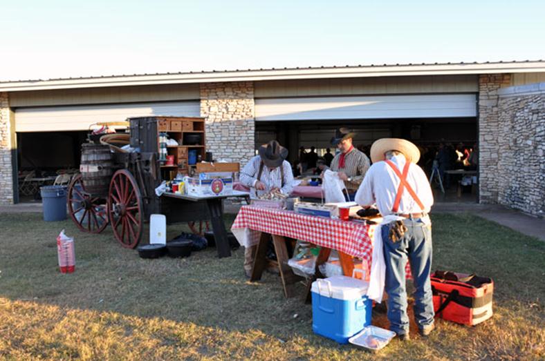 Chuck wagon dinner at 2010 TWGGA Grape Camp
